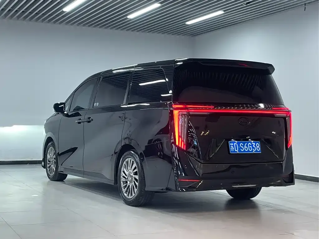 GAC Motor Trumpchi M8 — фото 10