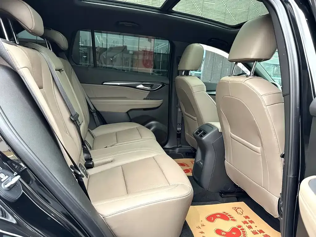 Buick Envision Plus — фото 7