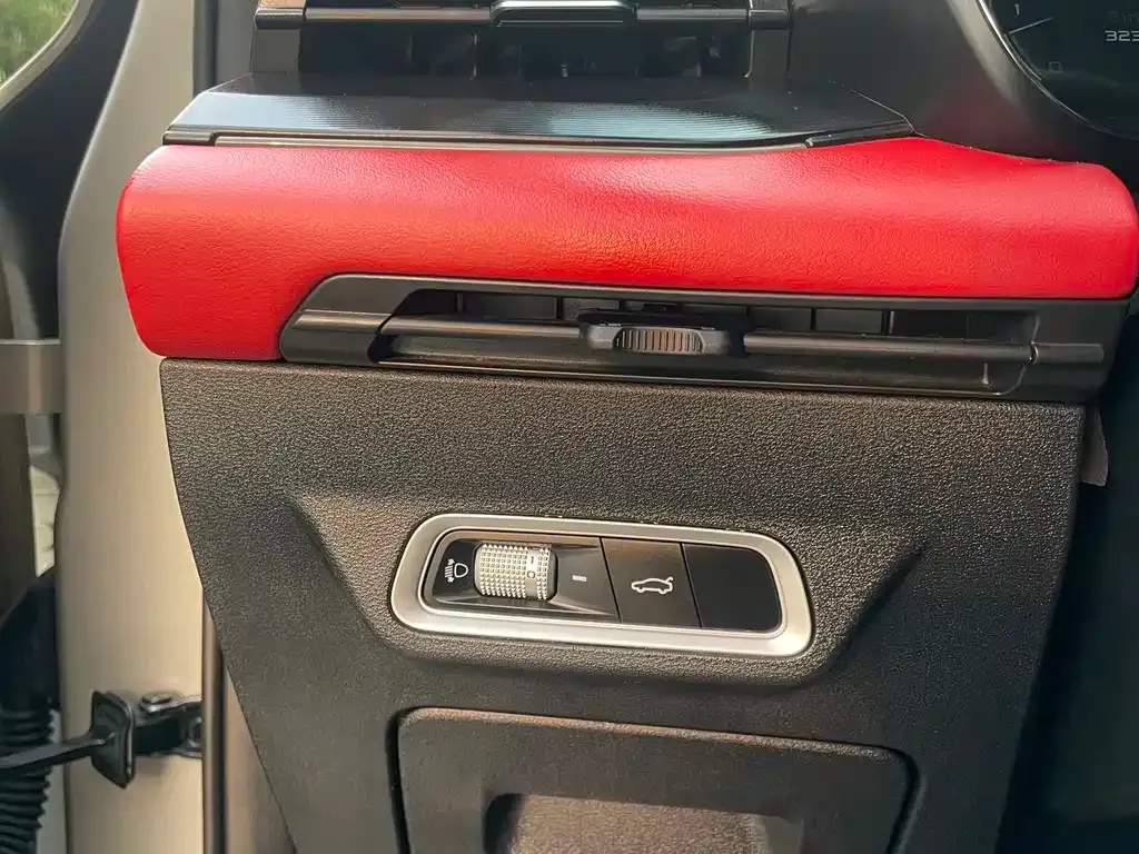 Geely Emgrand S 2022 из CN, фото 10
