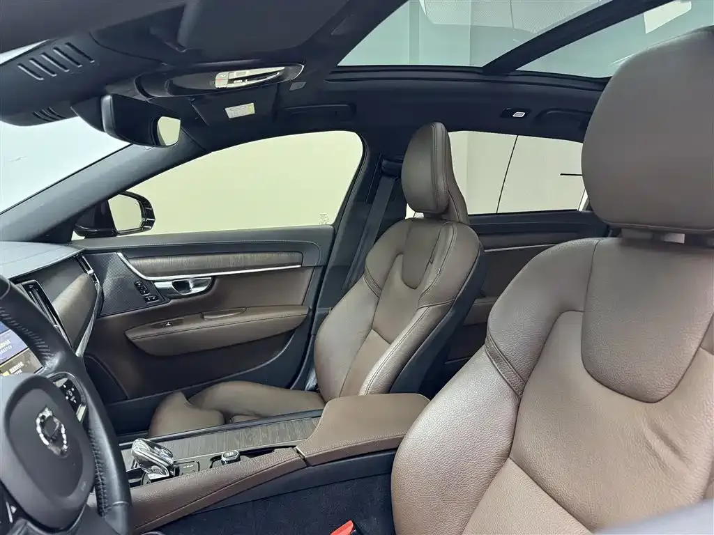 Volvo S90 — фото 4