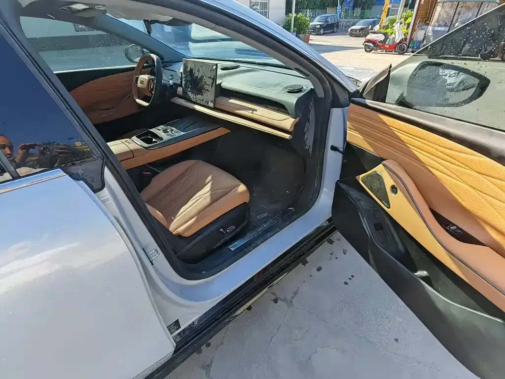 Geely Galaxy Xingyao 8 2025 из CN, фото 3
