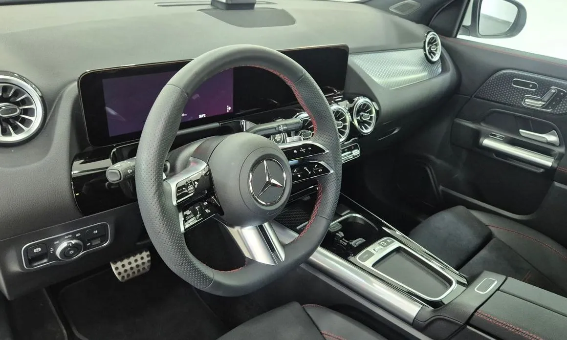 Mercedes-Benz GLA-Class — фото 10