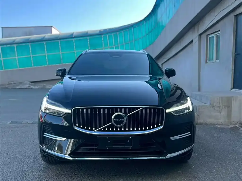 Volvo XC60 — фото 4