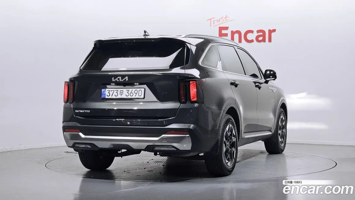 Kia Sorento — фото 10