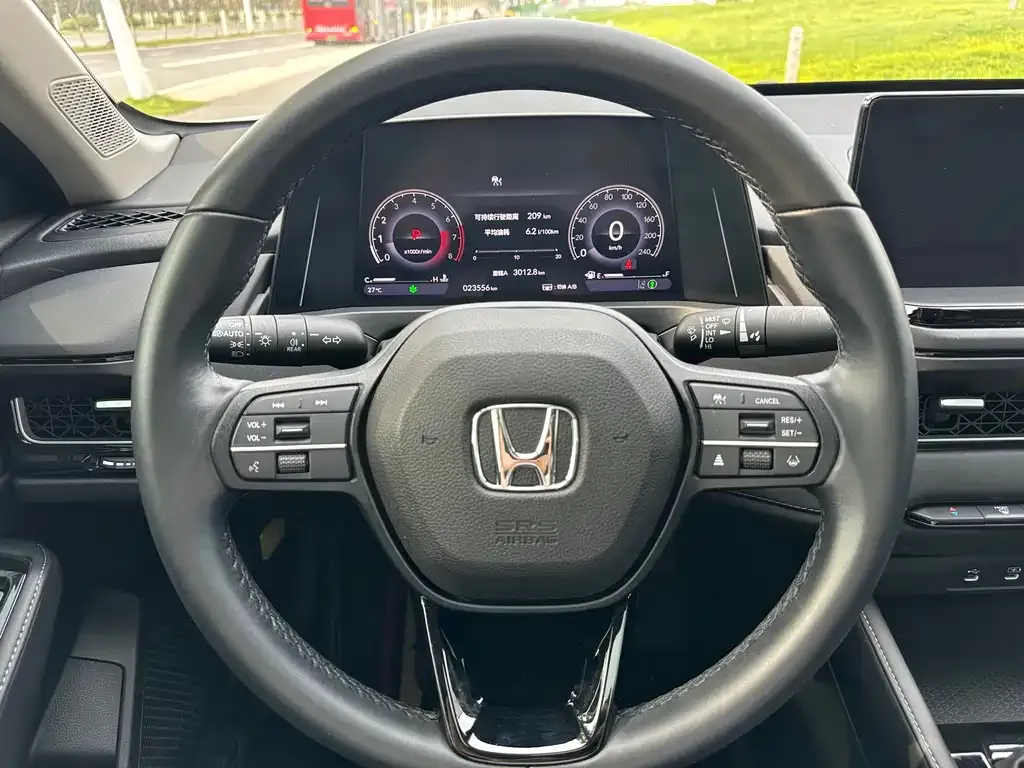Honda Inspire 2023 из CN, фото 3