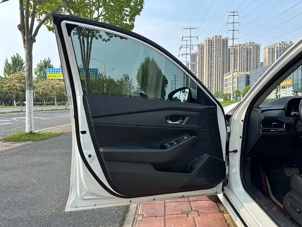 Honda Inspire 2023 из CN, фото 7