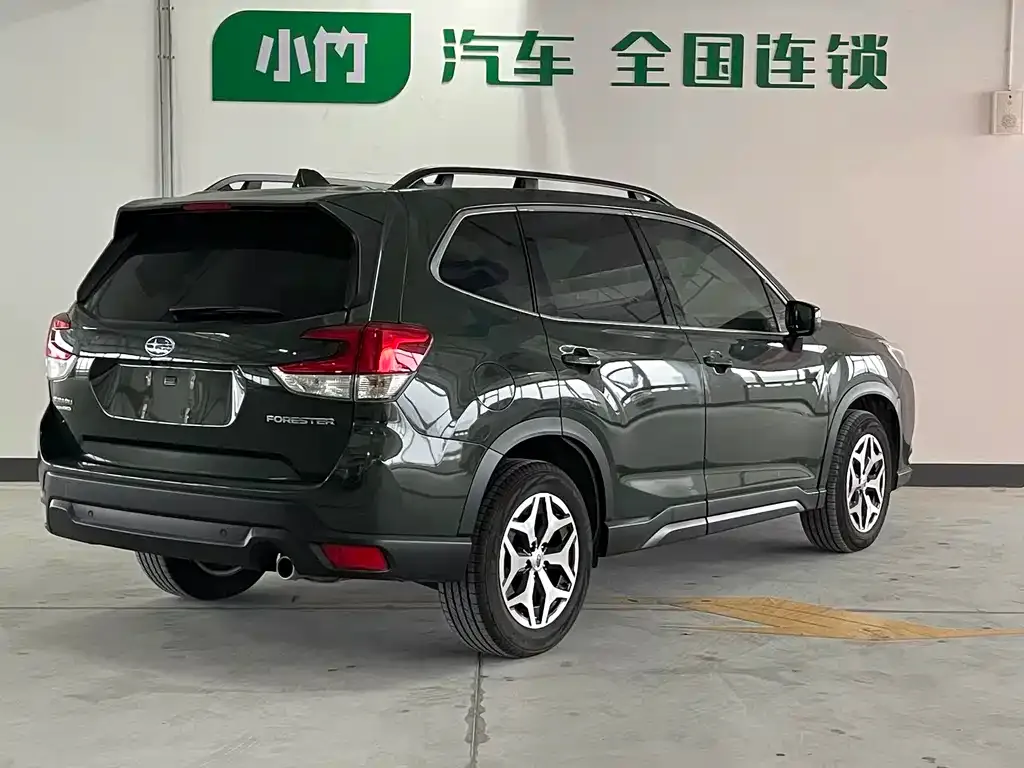 Subaru Forester — фото 5