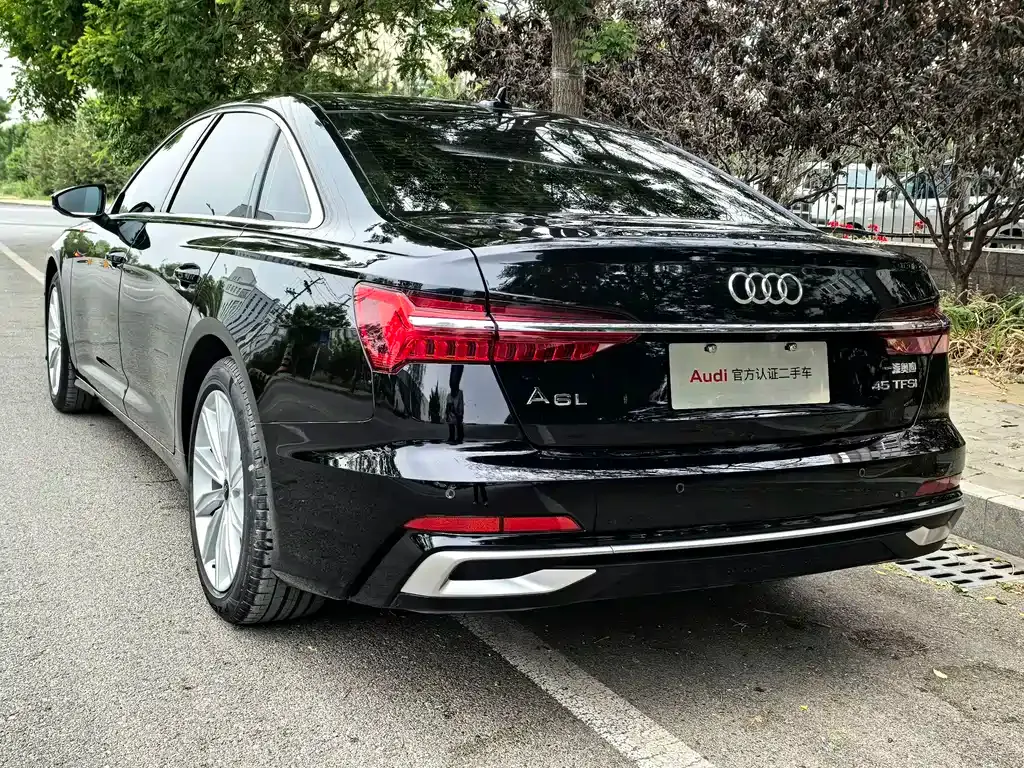 Audi A6L — фото 7