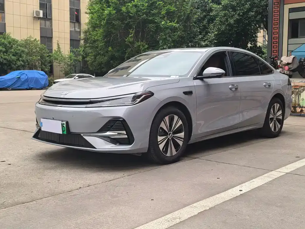 Geely 银河A7 EM — фото 1