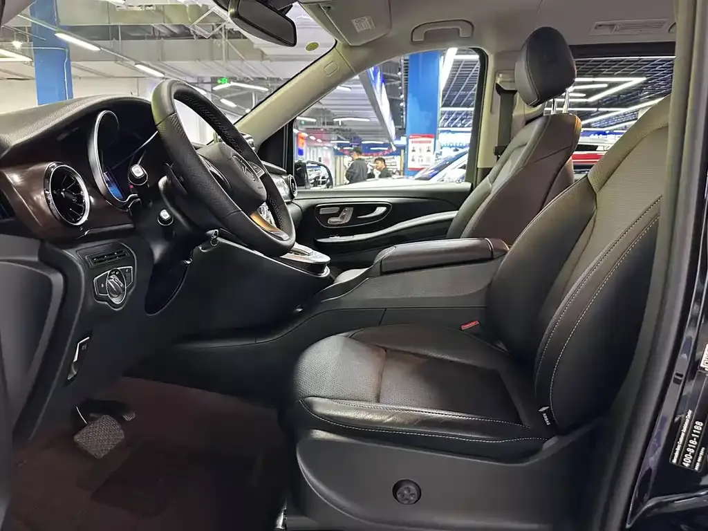 Mercedes-Benz V-Class 2021 из CN, фото 7
