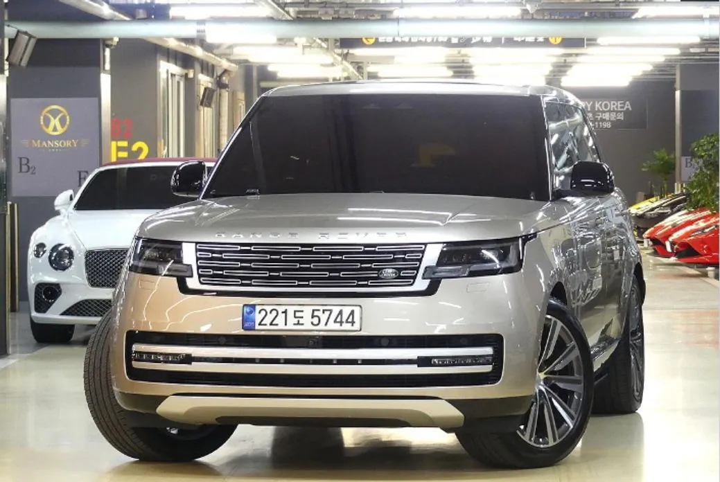 Land Rover Range Rover 2023 из KR, фото 1