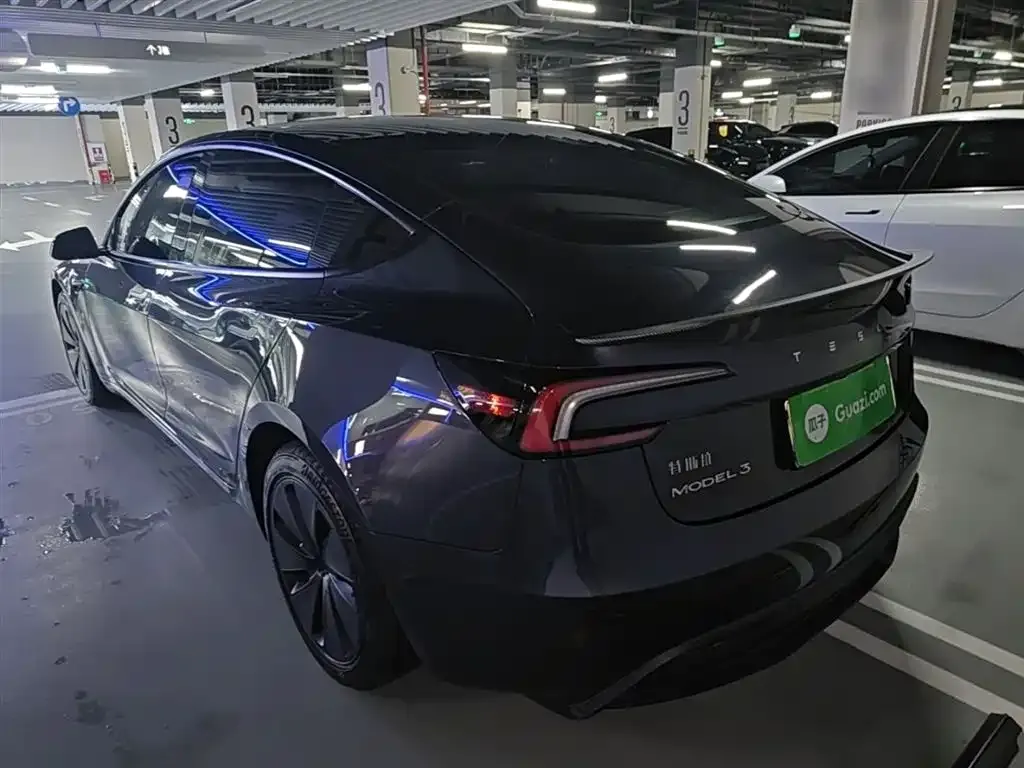 Tesla Model 3 — фото 7