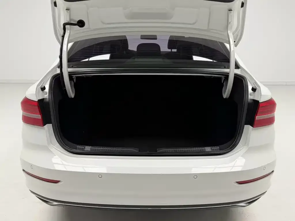 Volkswagen Lavida 2021 из CN, фото 5