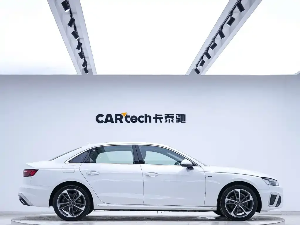 Audi A4L — фото 5