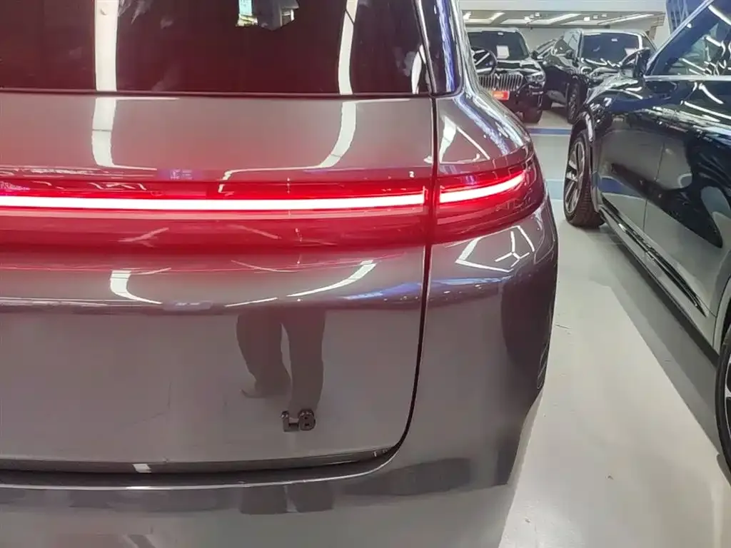 Li Auto L8 2023 из CN, фото 4