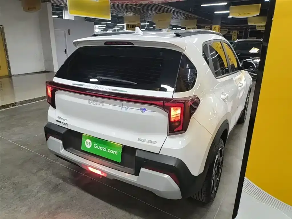 Kia Sonet 2025 из CN, фото 9