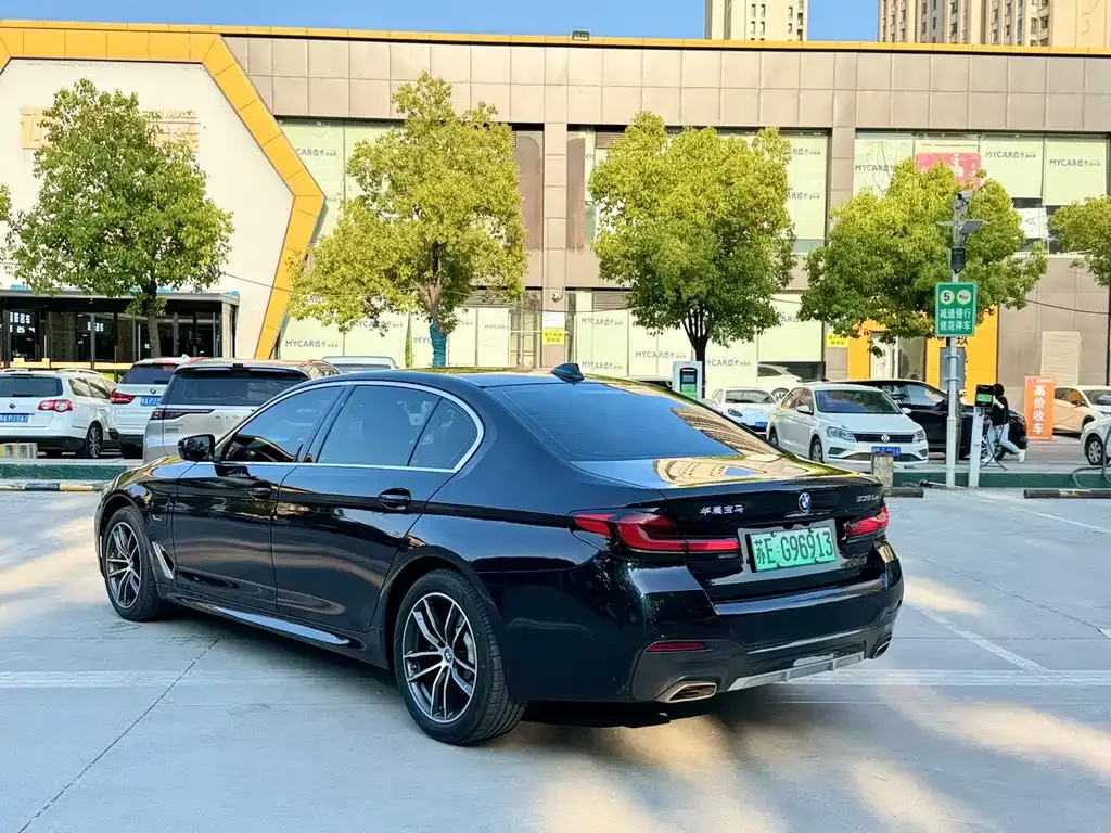 BMW 5 Series New Energy — фото 5
