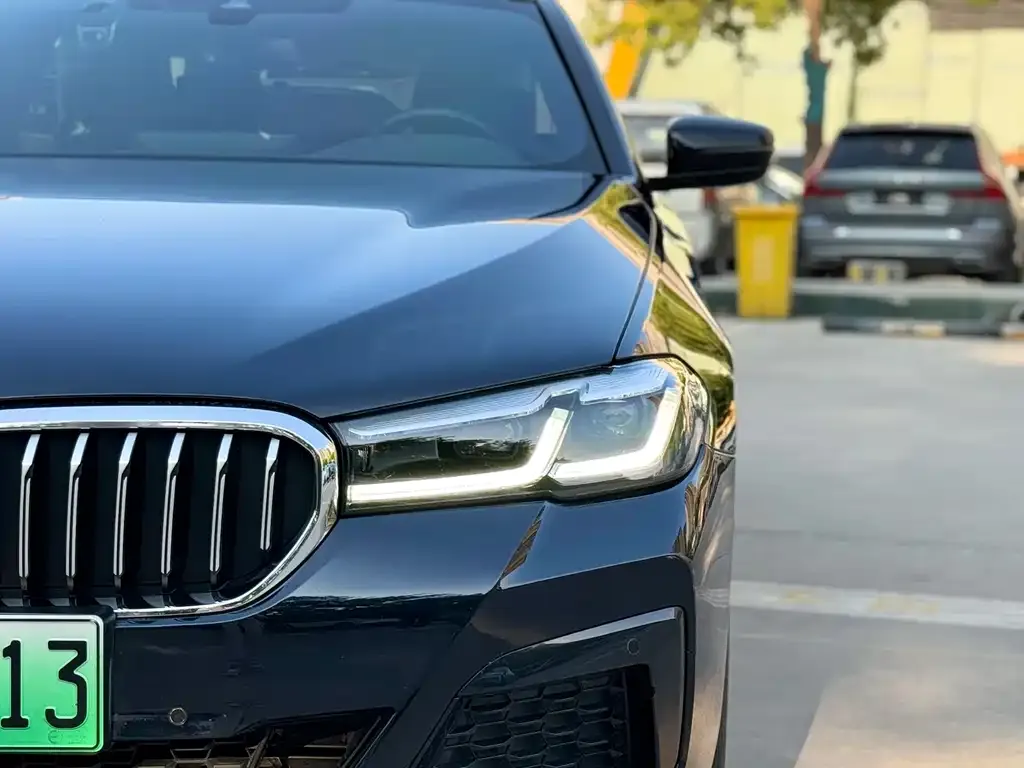 BMW 5 Series New Energy — фото 2