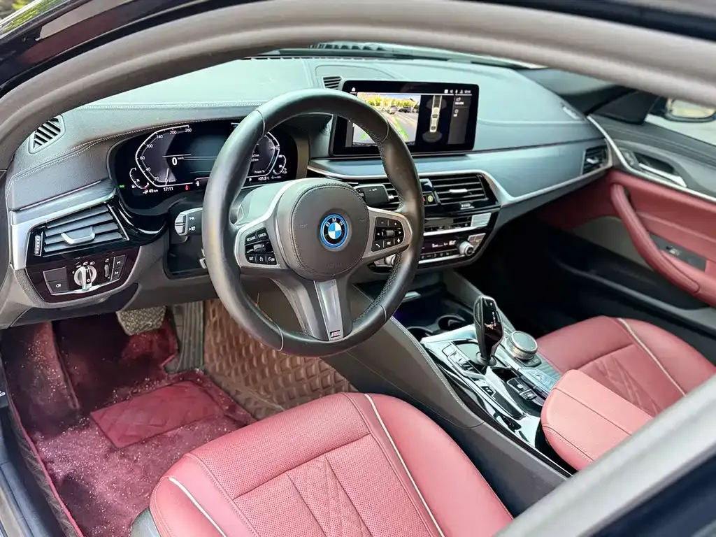 BMW 5 Series New Energy — фото 8
