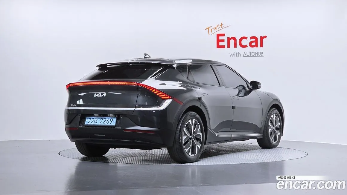 Kia EV6 — фото 6