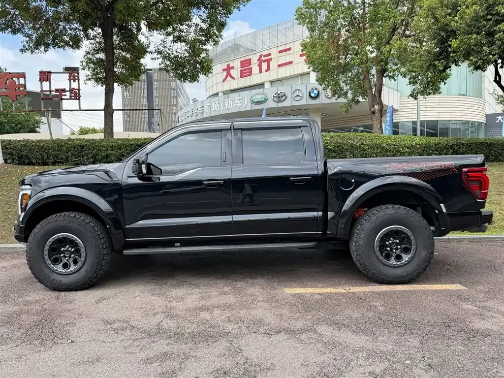 Ford F-150 Raptor — фото 9