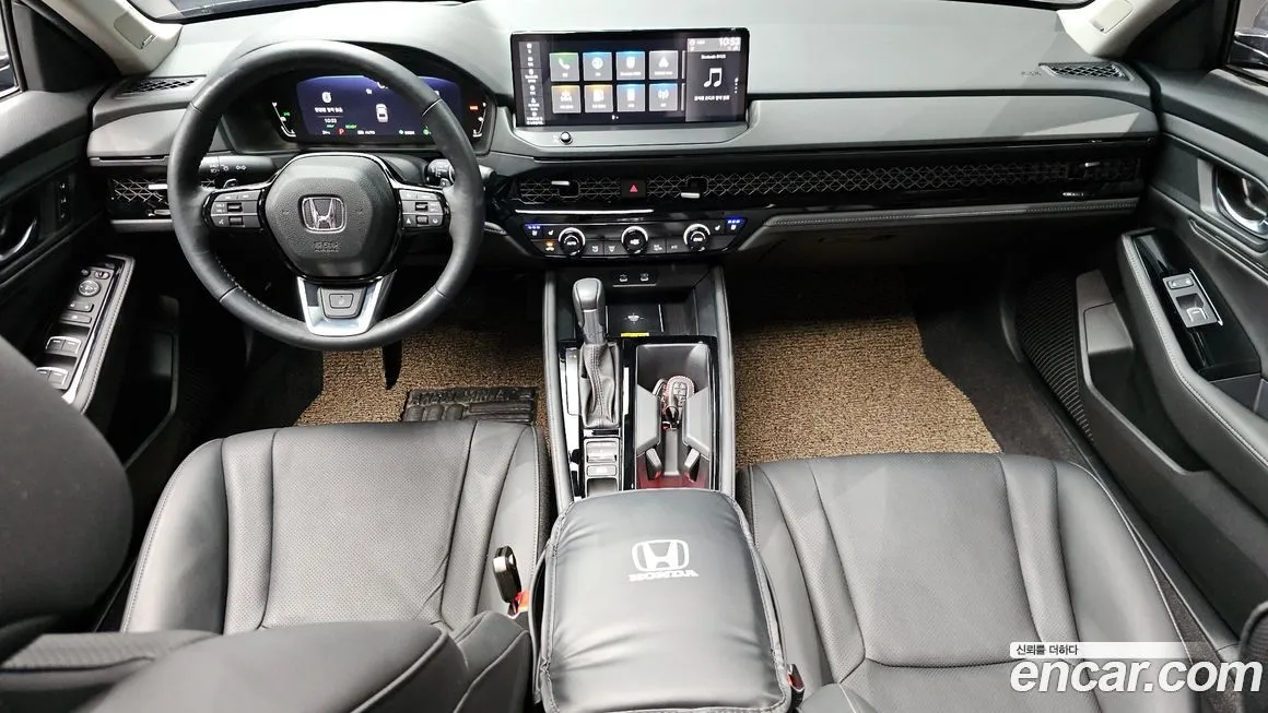 Honda Accord — фото 8