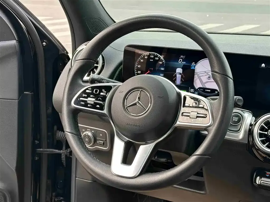 Mercedes-Benz EQB 2024 из CN, фото 3