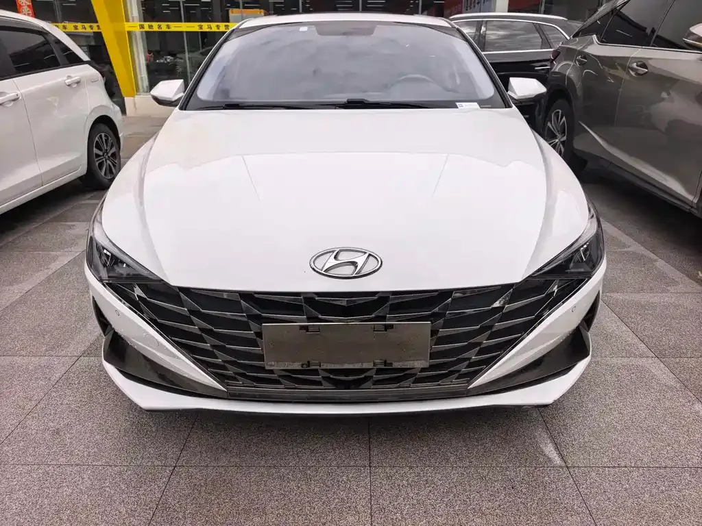 Hyundai Elantra 2022 из CN, фото 7