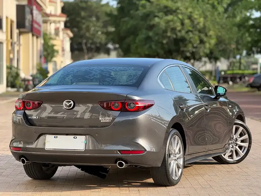 Mazda 3 Axela — фото 6