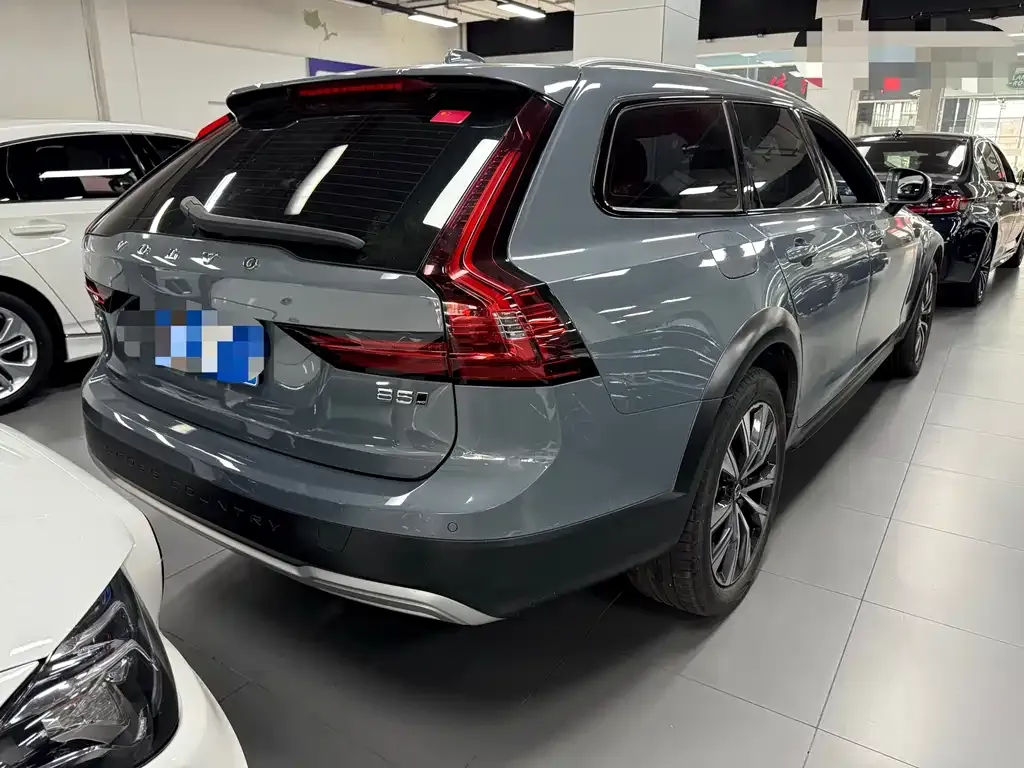 Volvo V90 2021 из CN, фото 5