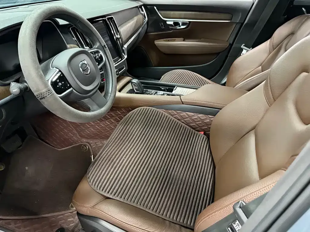Volvo V90 2021 из CN, фото 6