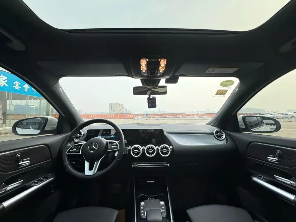 Mercedes-Benz GLA — фото 7