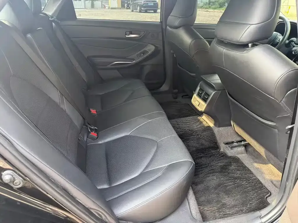 Toyota Avalon 2024 из CN, фото 2