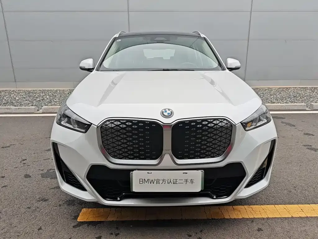 BMW iX1 2025 из CN, фото 10