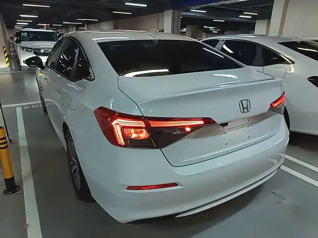 Honda Civic — фото 5