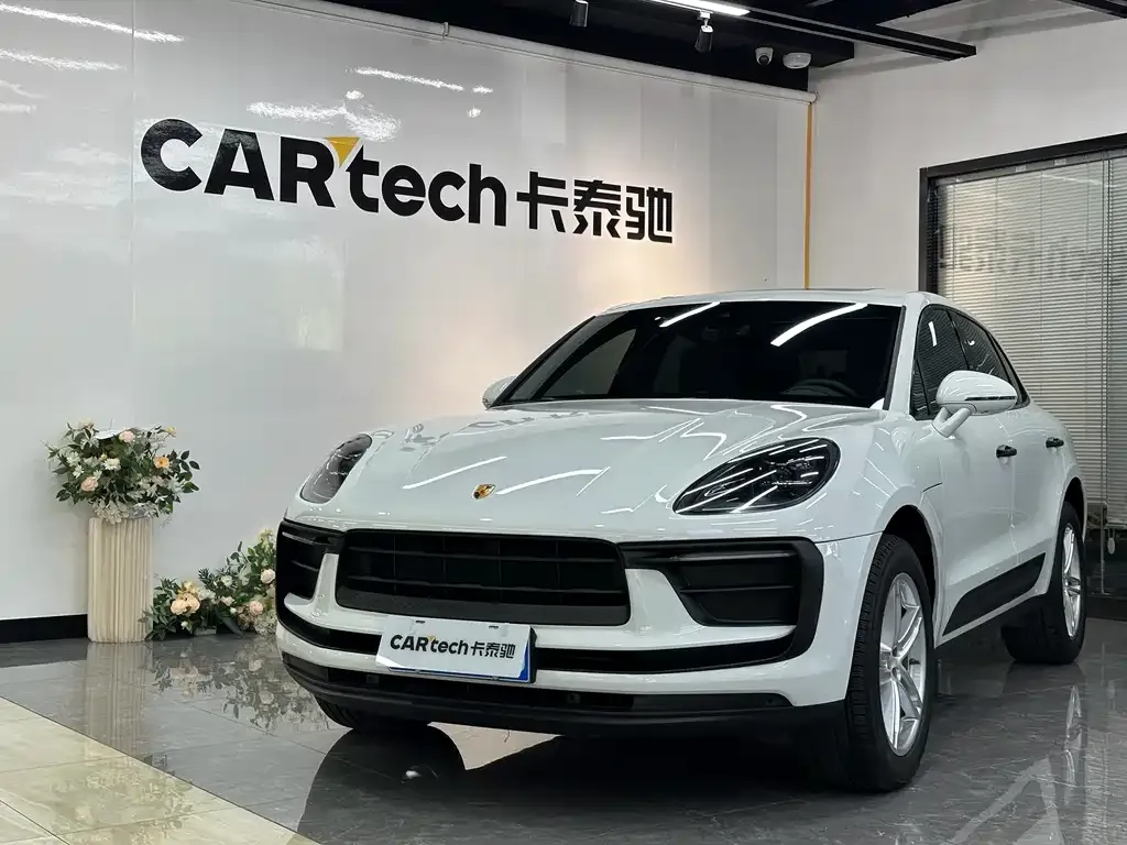 Porsche Macan — фото 1