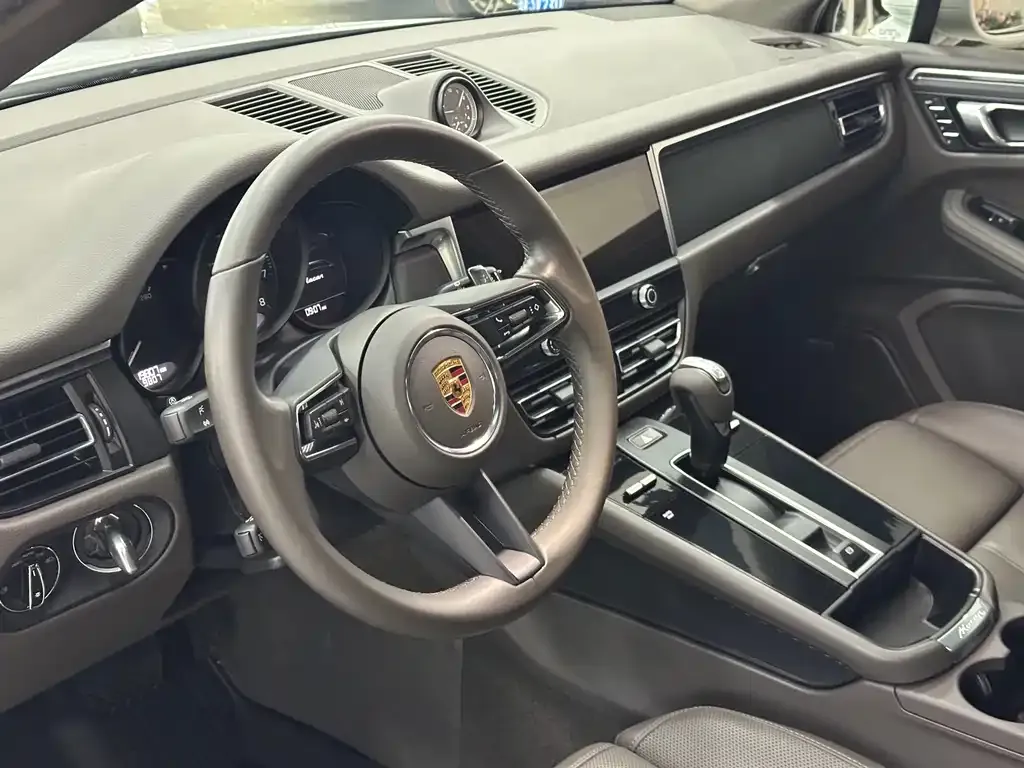 Porsche Macan — фото 4