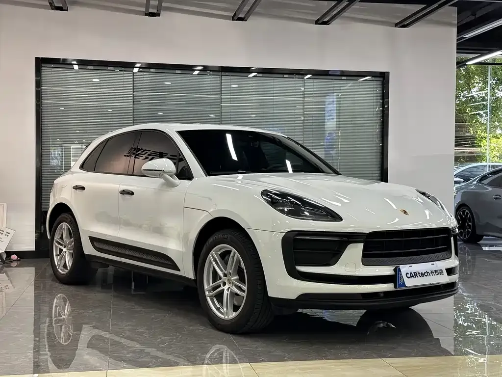 Porsche Macan — фото 7