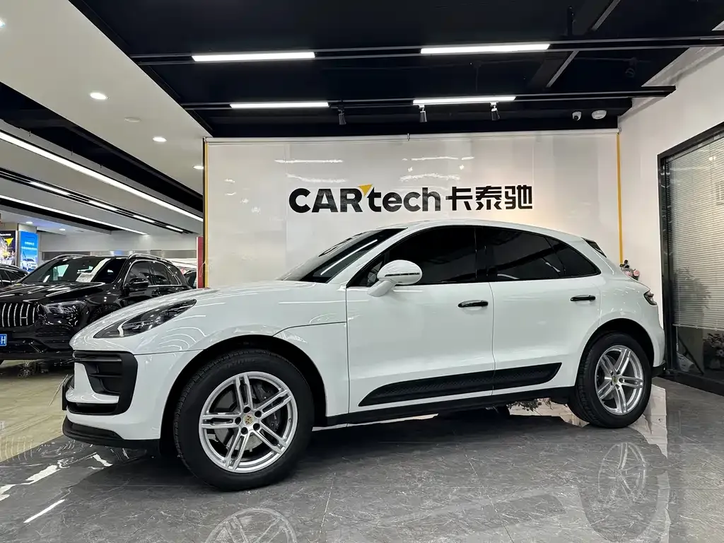 Porsche Macan — фото 9