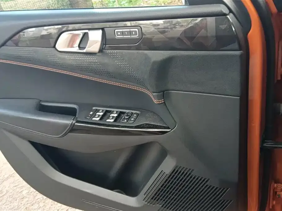 Lynk & Co 02 Hatchback 2022 из CN, фото 2