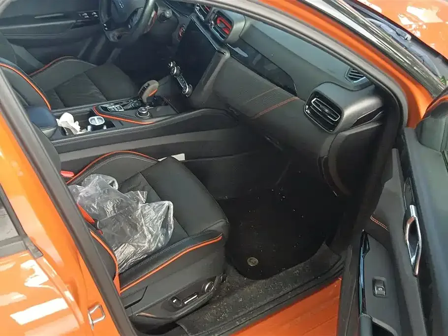 Lynk & Co 02 Hatchback 2022 из CN, фото 5