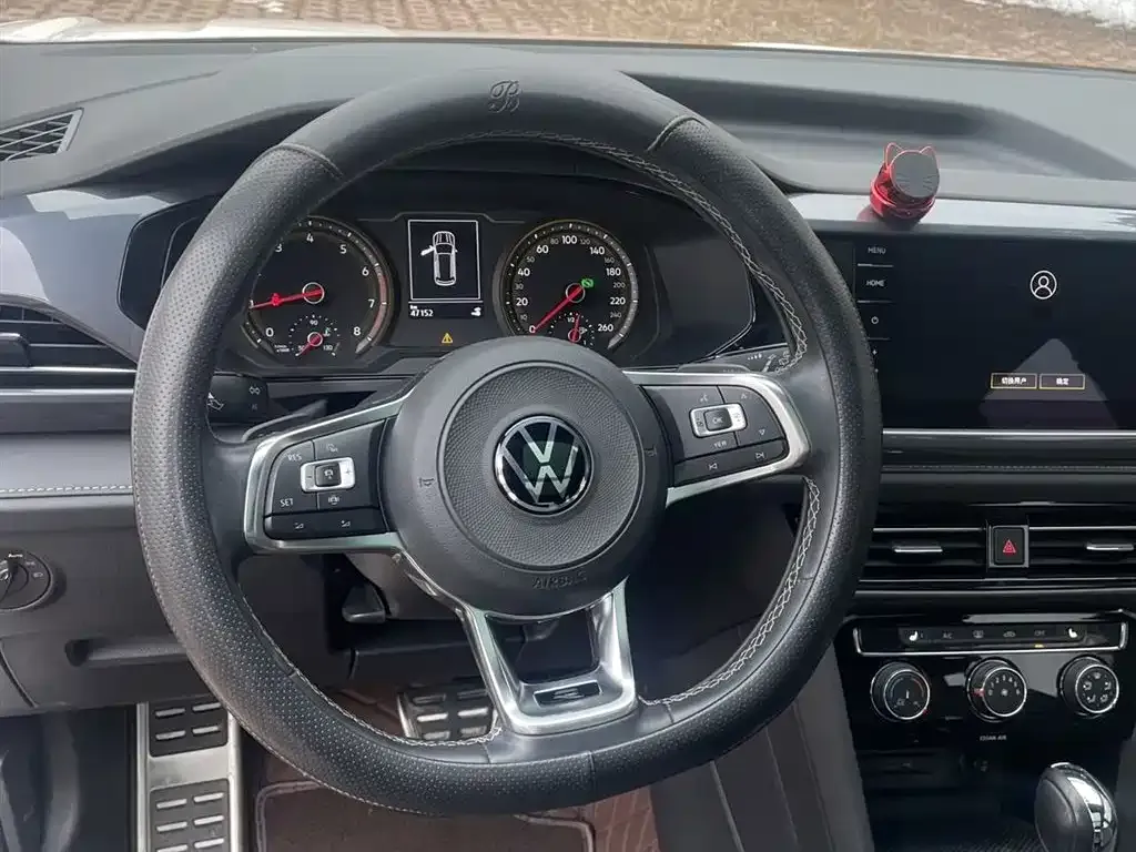 Volkswagen Tharu — фото 5