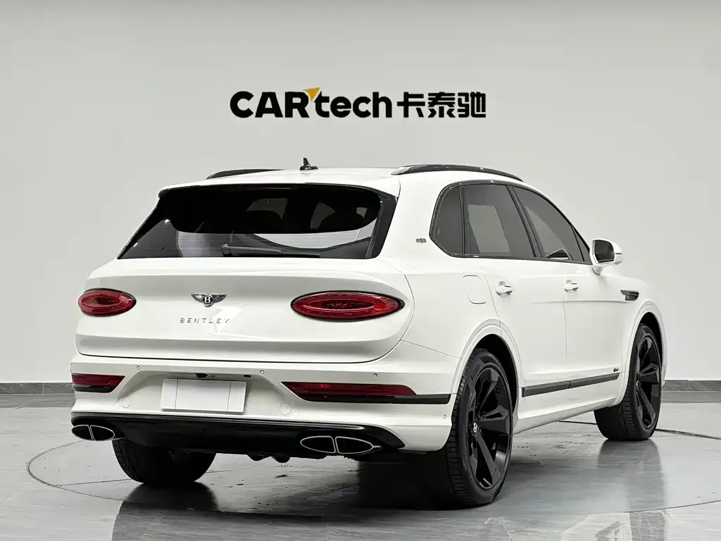 Bentley Bentayga PHEV 2022 из CN, фото 7