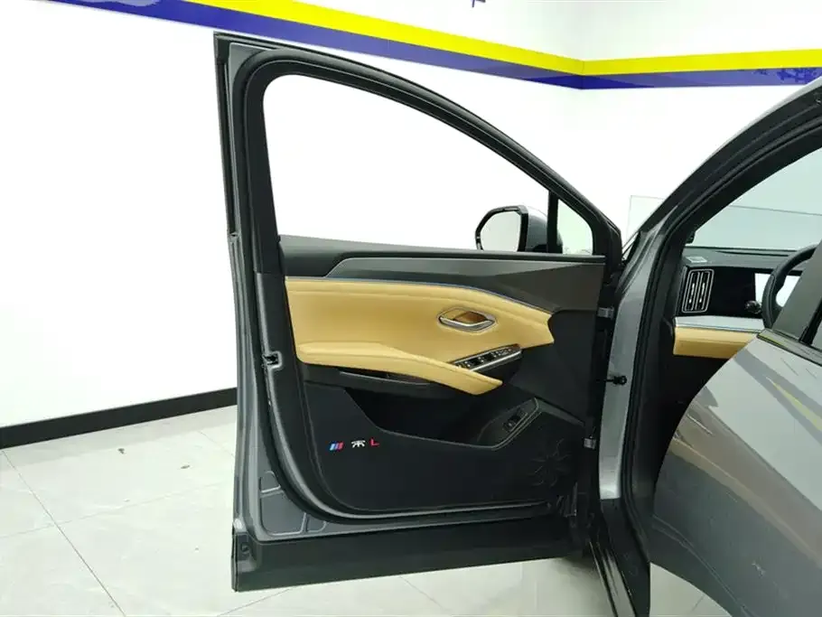 BYD L DM-i 2024 из CN, фото 8