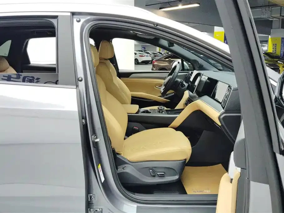 BYD L DM-i 2024 из CN, фото 6