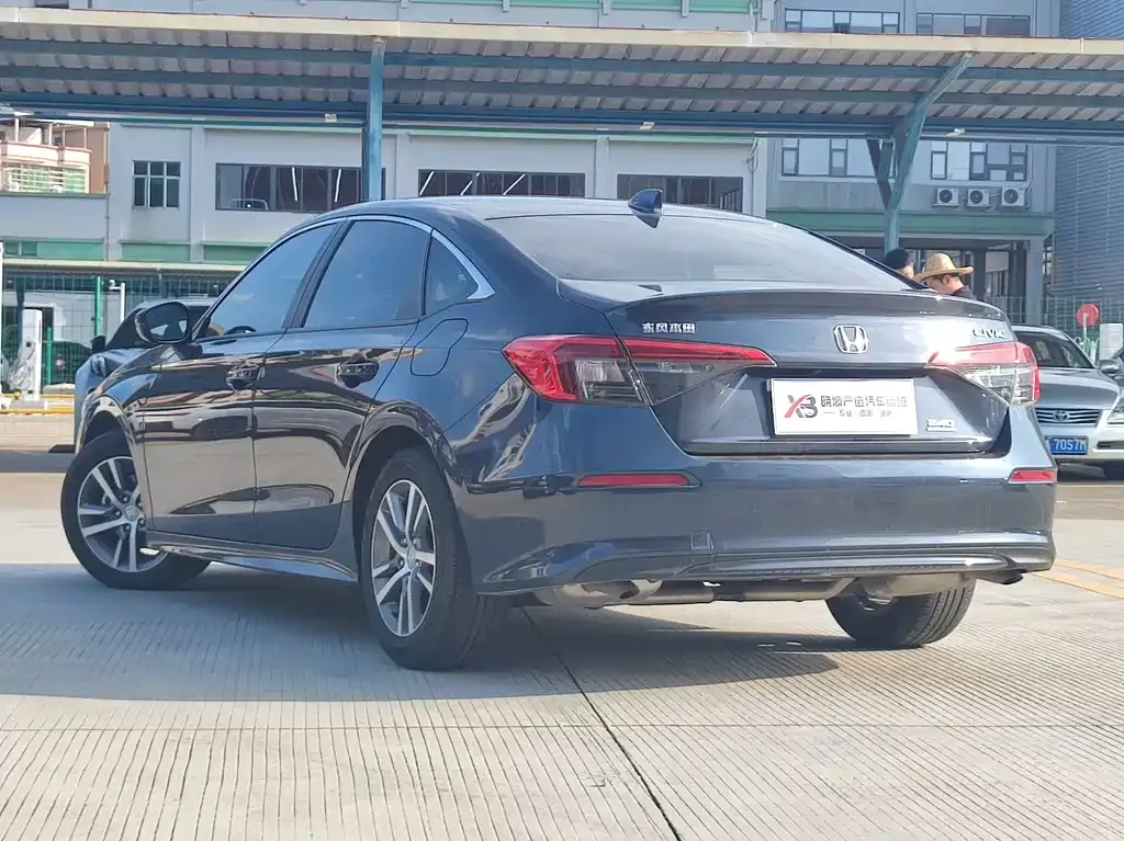 Honda Civic — фото 8