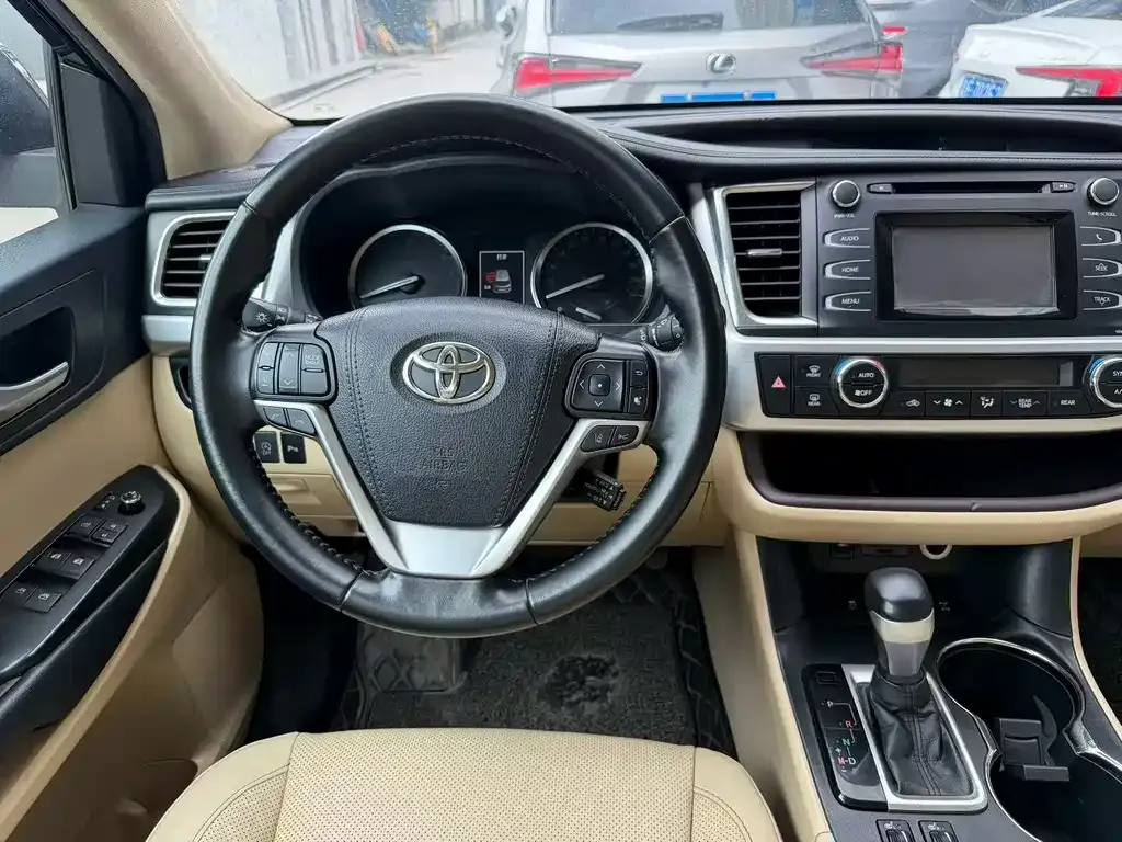 Toyota Highlander 2021 из CN, фото 2
