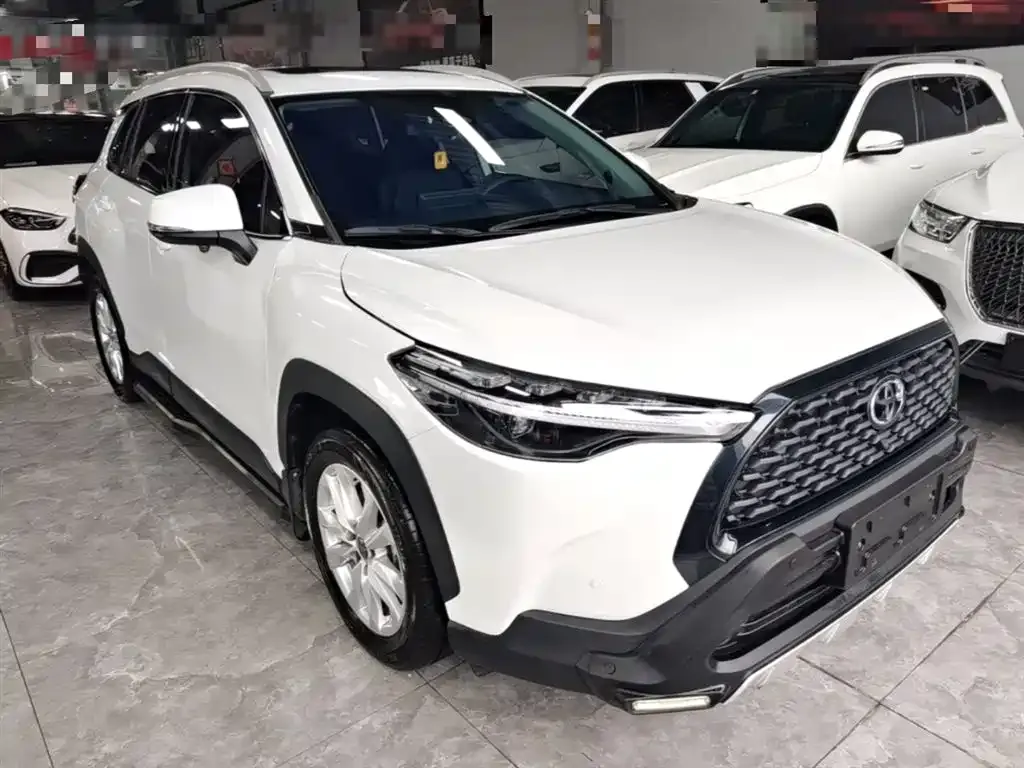 Toyota Corolla Cross — фото 10