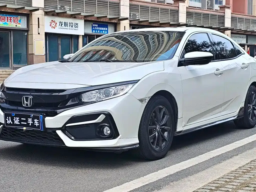 Honda Civic — фото 1