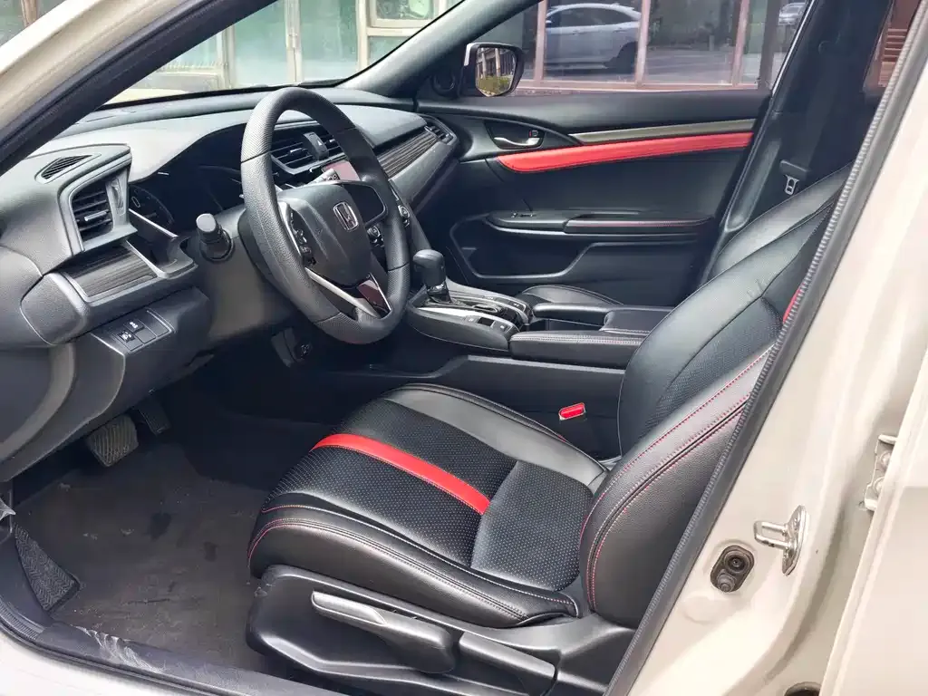 Honda Civic — фото 6
